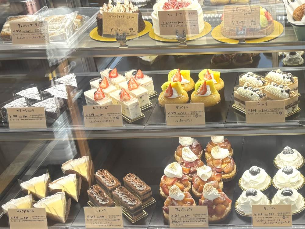 COFFEE&CAKES MountainHut ケーキ1