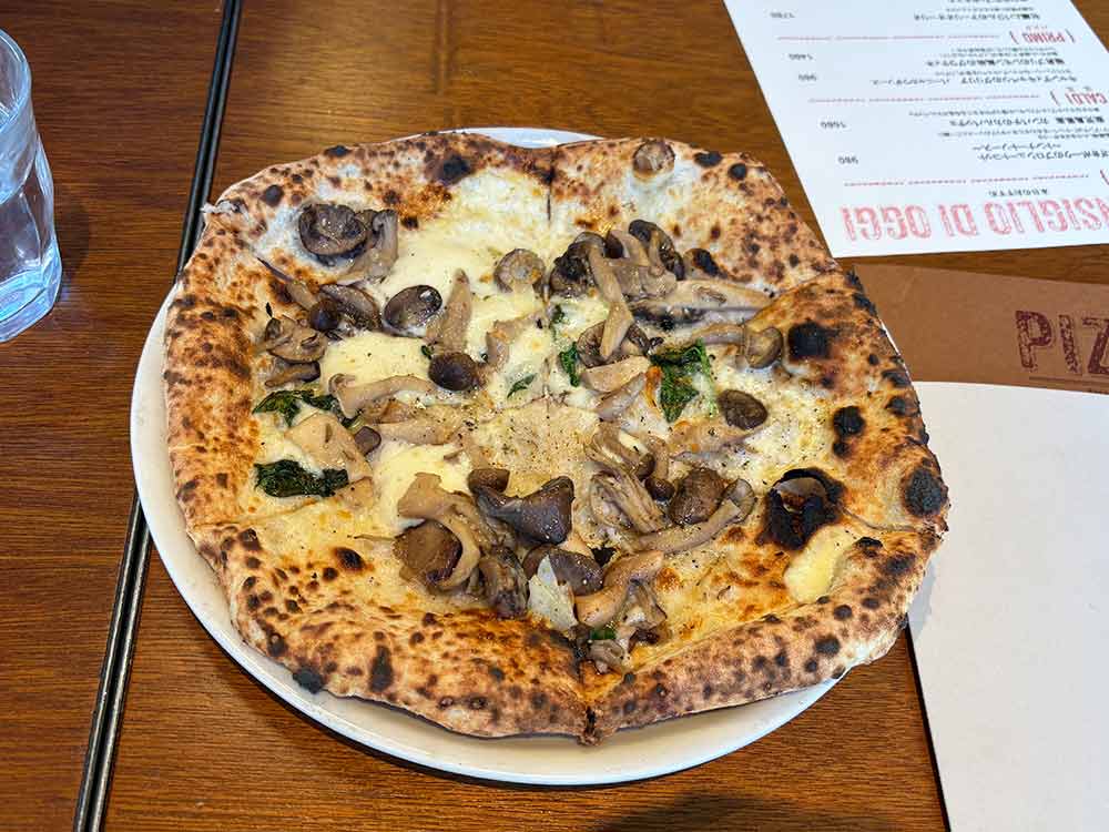 GONZOのピザ全体