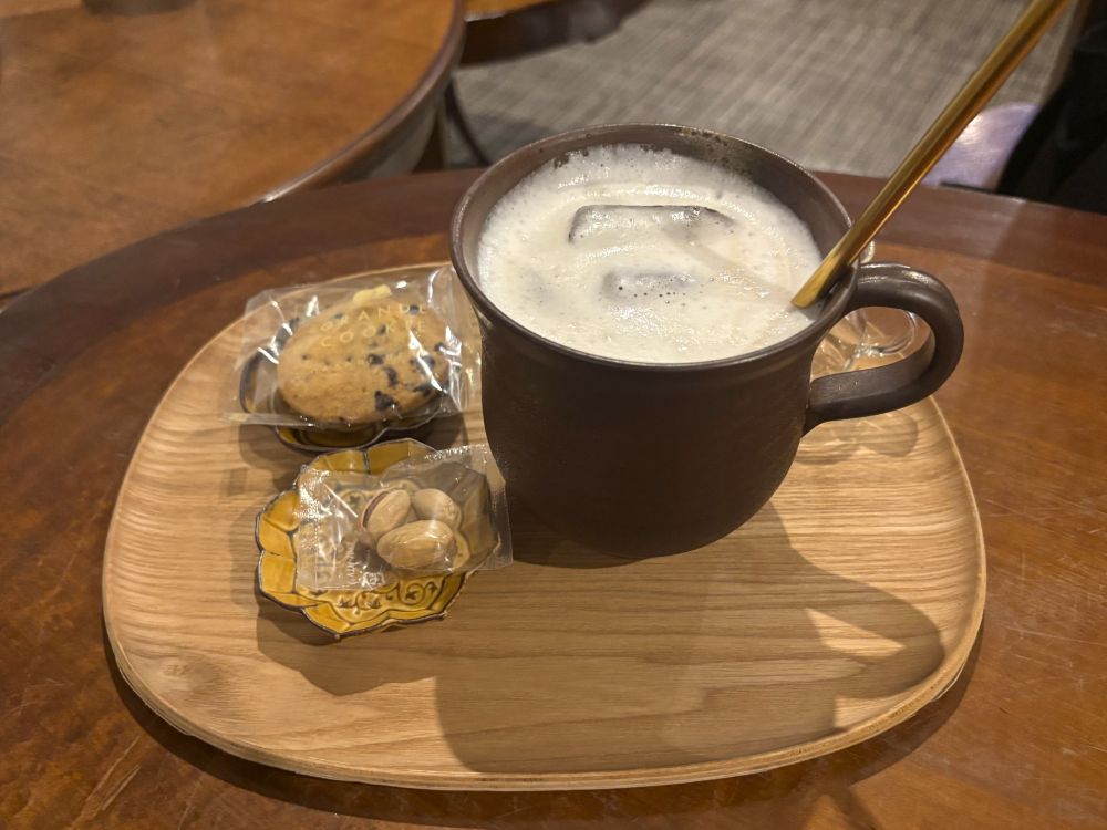 HASU COFFEEのアイスカフェオレ