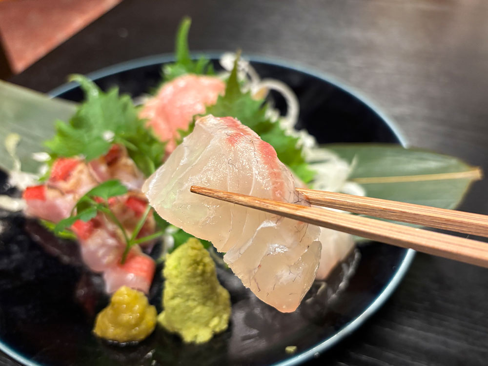 NEOばんざい-かまくらのさしみ接写