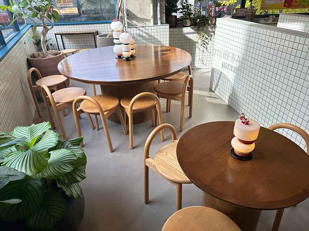 POTERI BAKERY -TOKYO-のイートインスペース