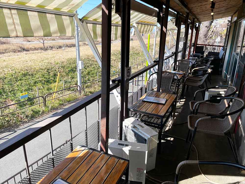 TOKIOフレンチ-ルナティックのテラス