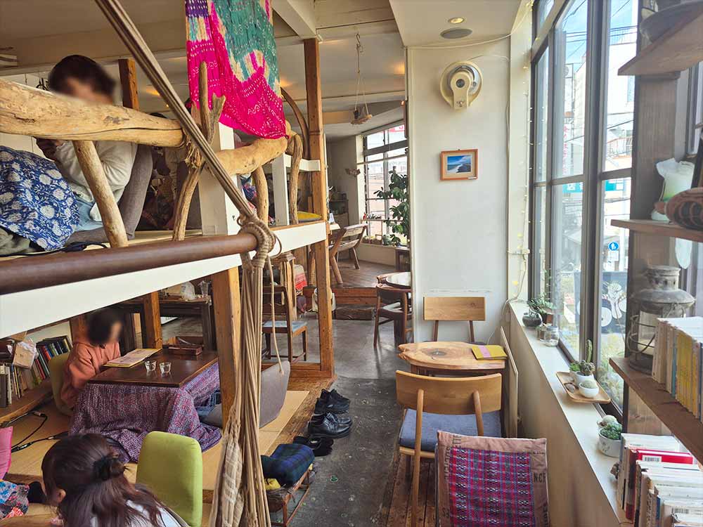 cafe-Stay-Happyの内観2