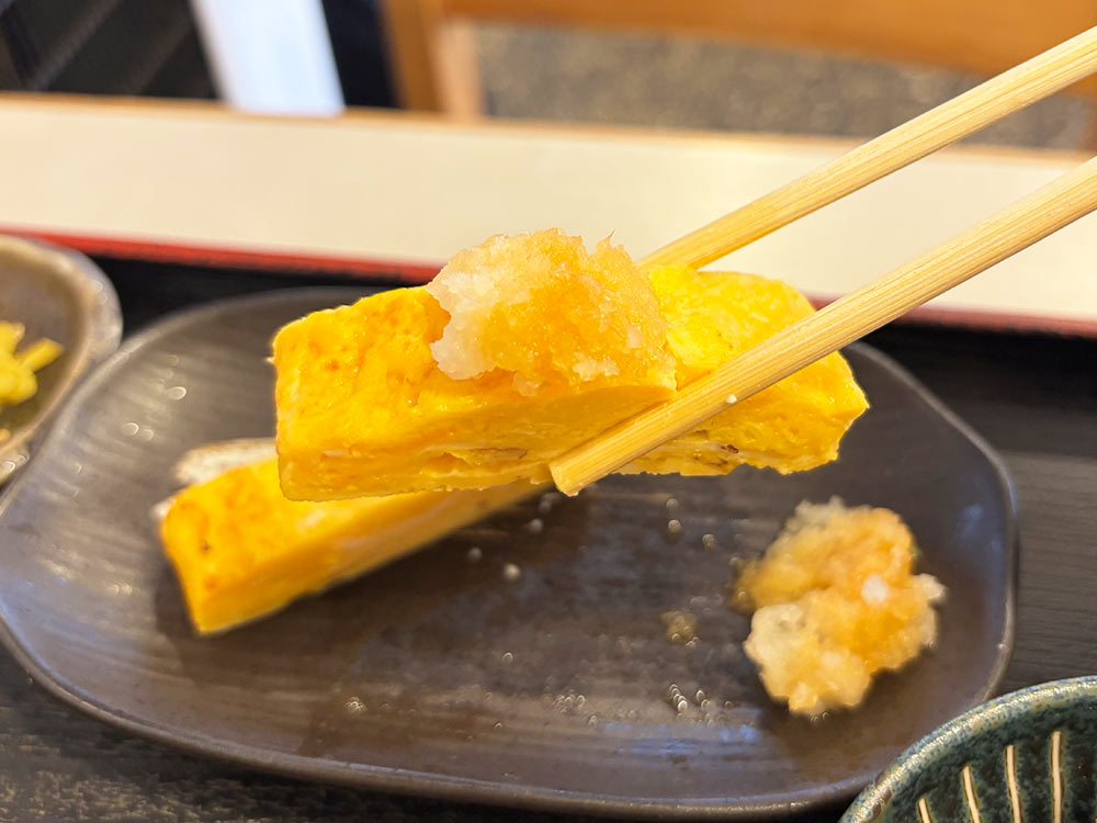 からすやま食堂の卵