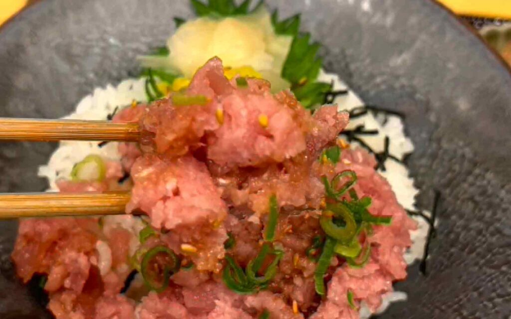 ちゃむ_丼アップ