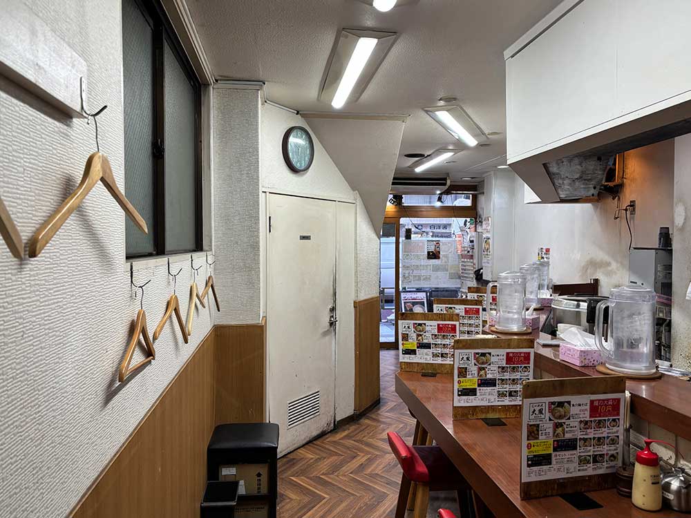 らーめん大鳳の内観