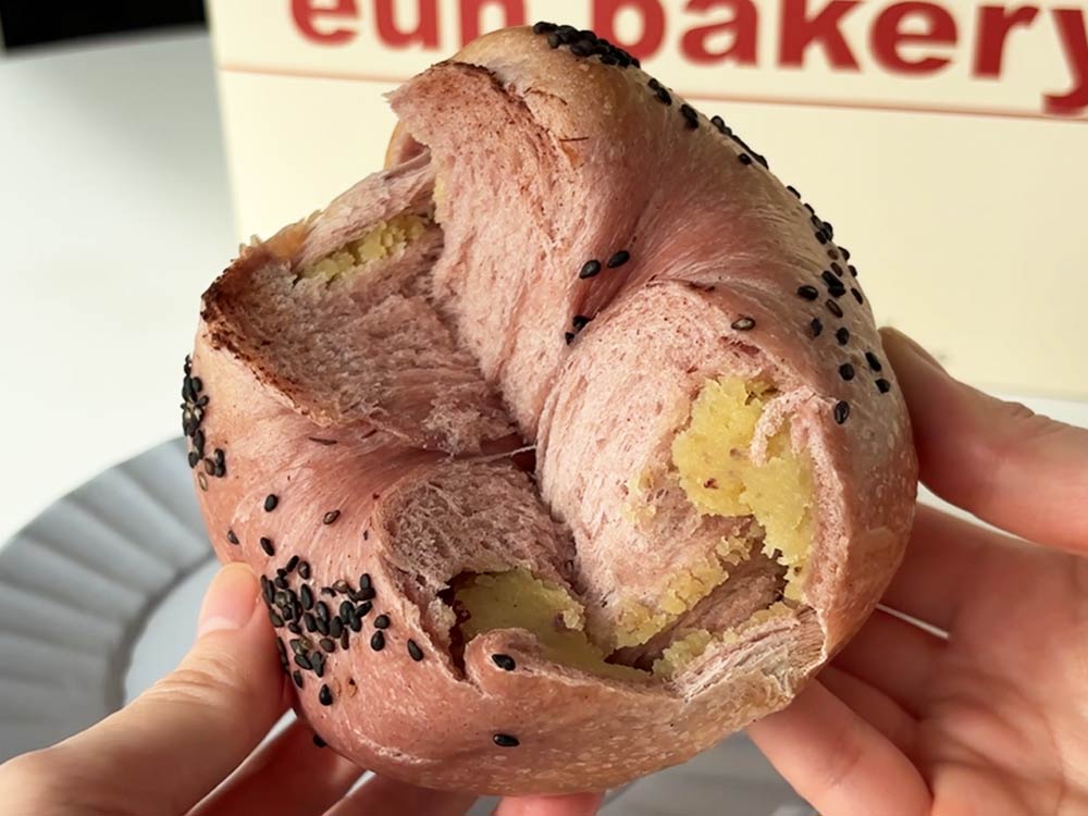 イウンベーカリーのサツマイモ接写