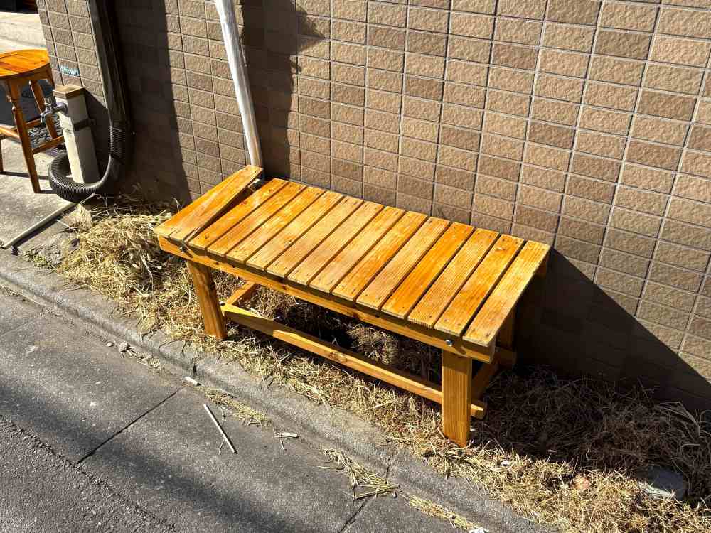 クレプリーボネダンヌ 椅子2