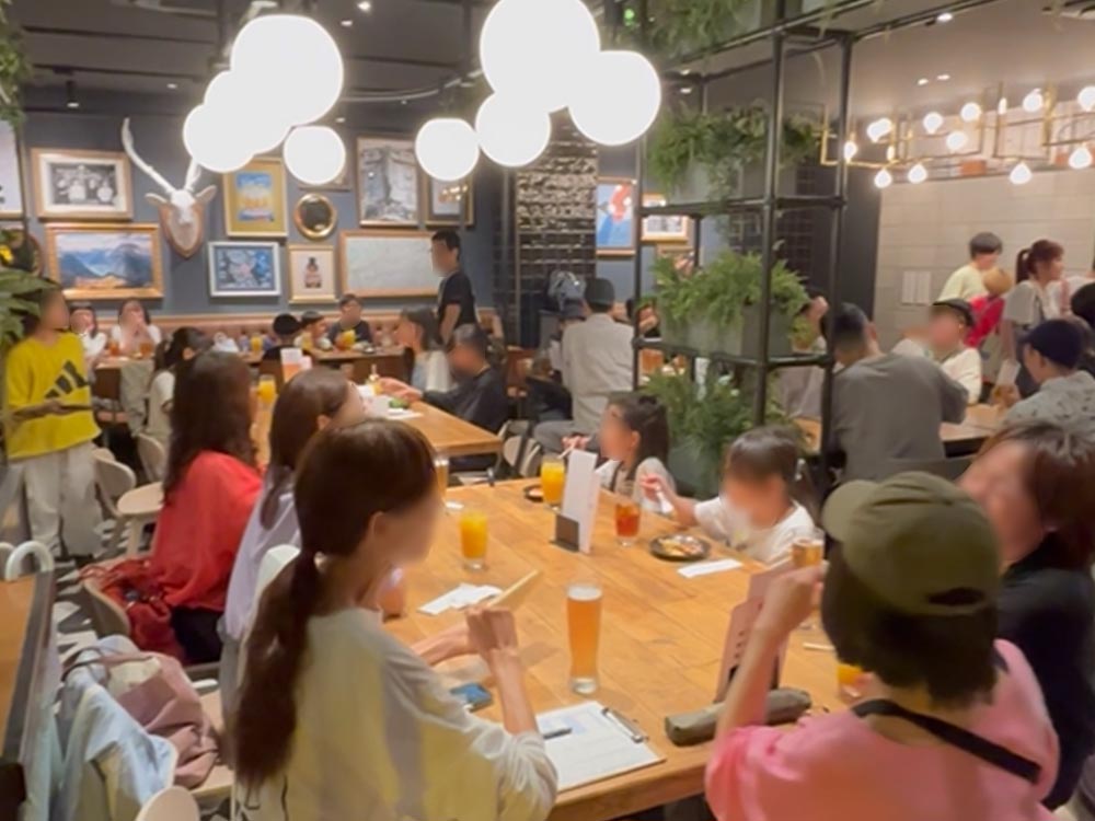 シュマッツの内観