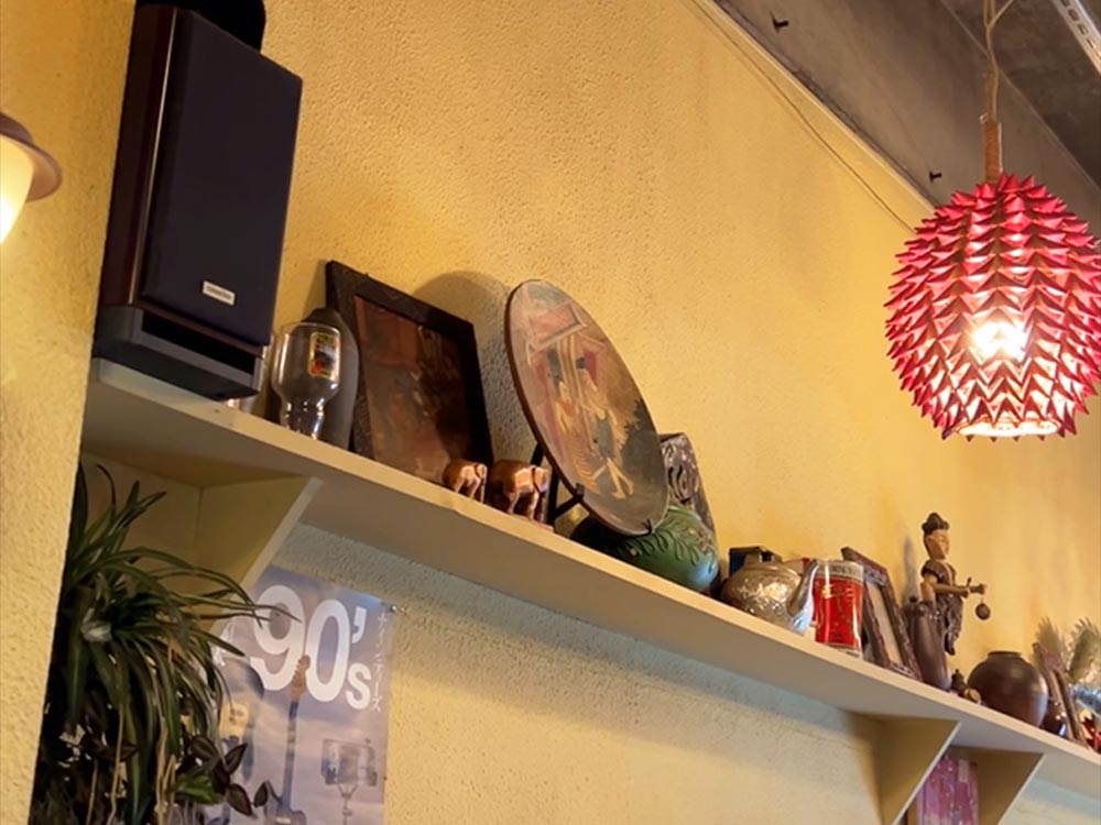 タイカレーピキヌーの内観2