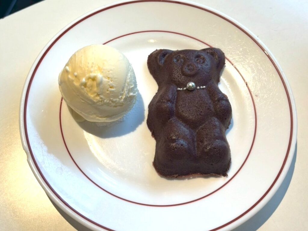 バワリーキッチン くまのショコラwithアイスクリーム