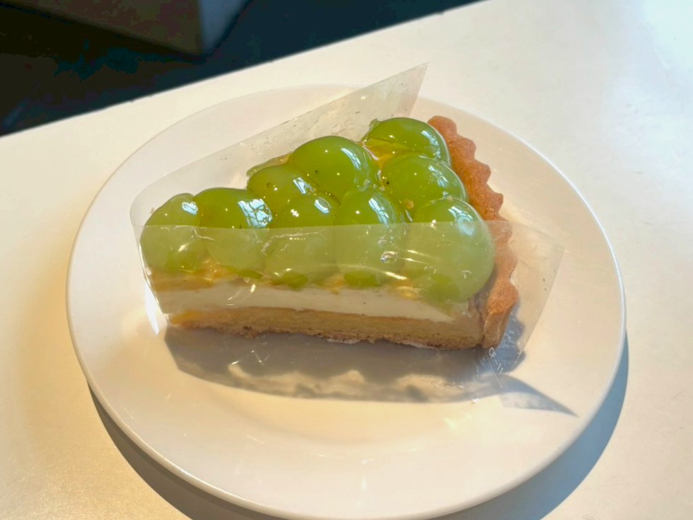 バワリーキッチン シャインマスカットのタルト