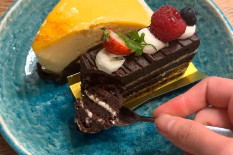 パティスリーエールのチョコケーキ