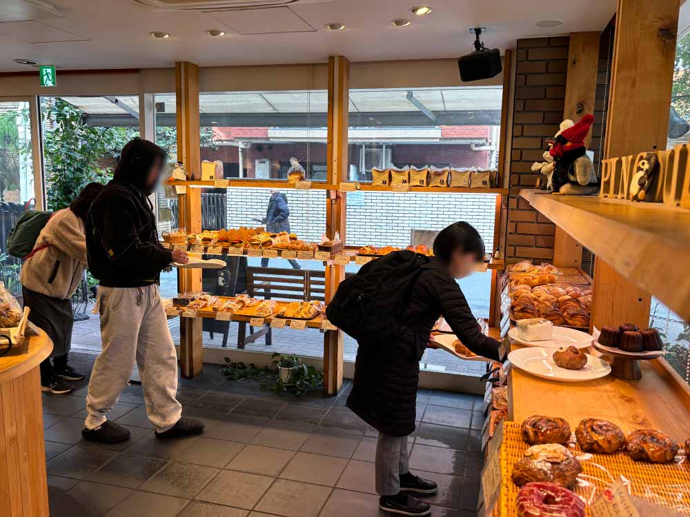 パングワンの内観