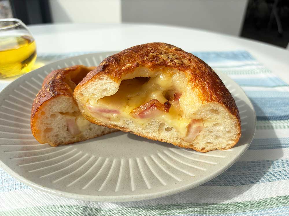 ピーターセンのベーコンチーズ断面