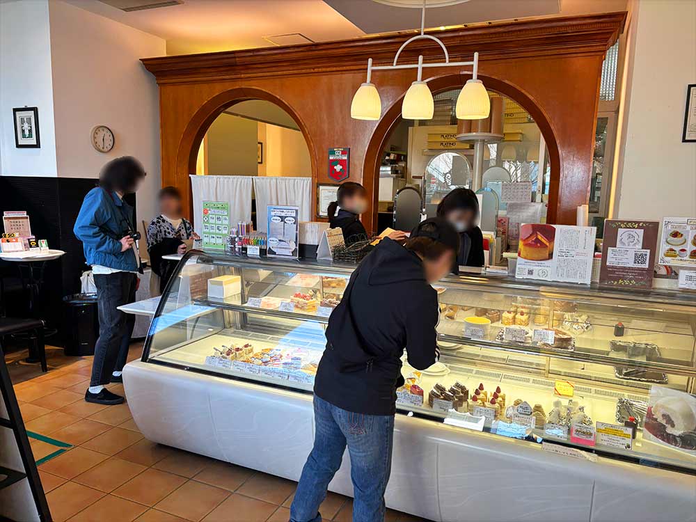 プラチノ桜新町店の内観1