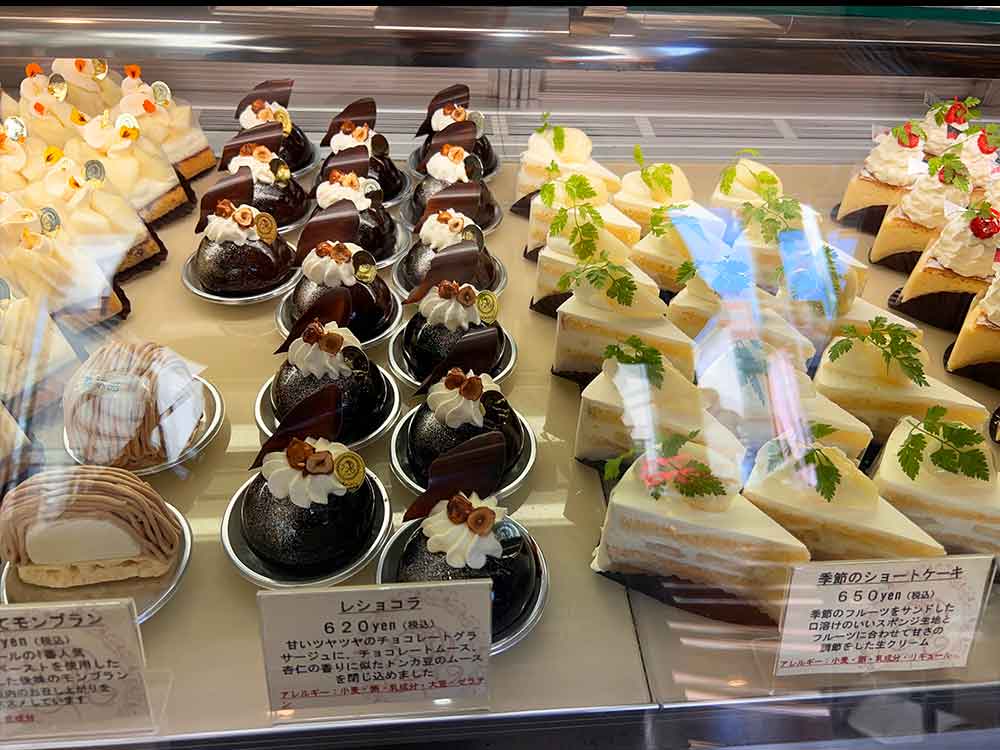 プレジールのショーケース