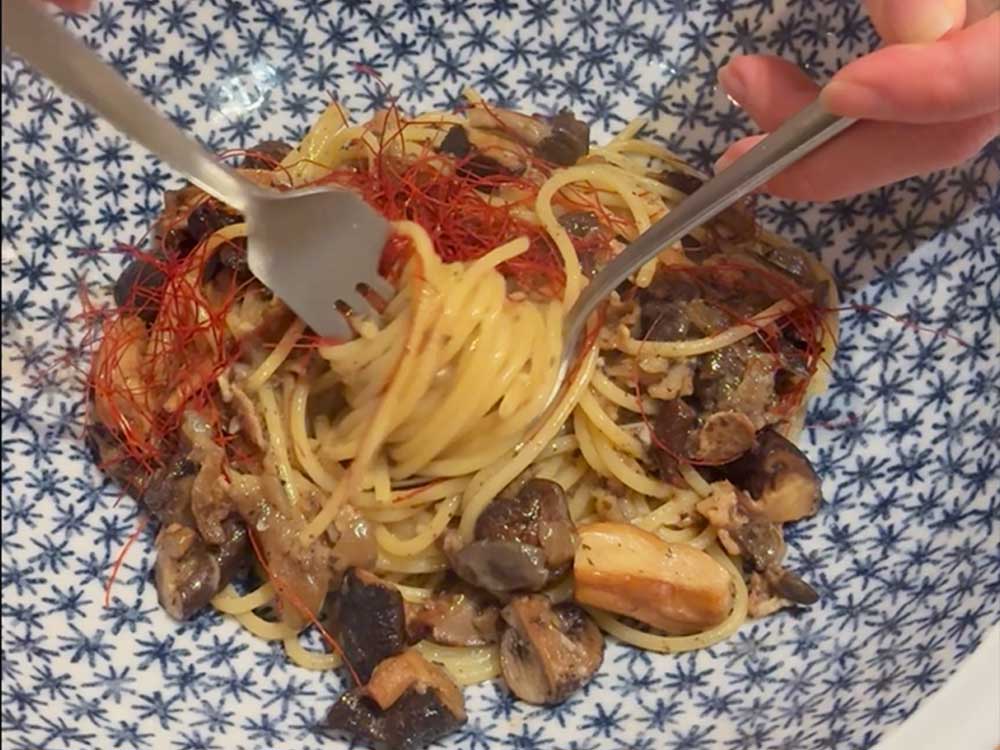 自由が丘 マリスコスのキノコのペペロンチーノ