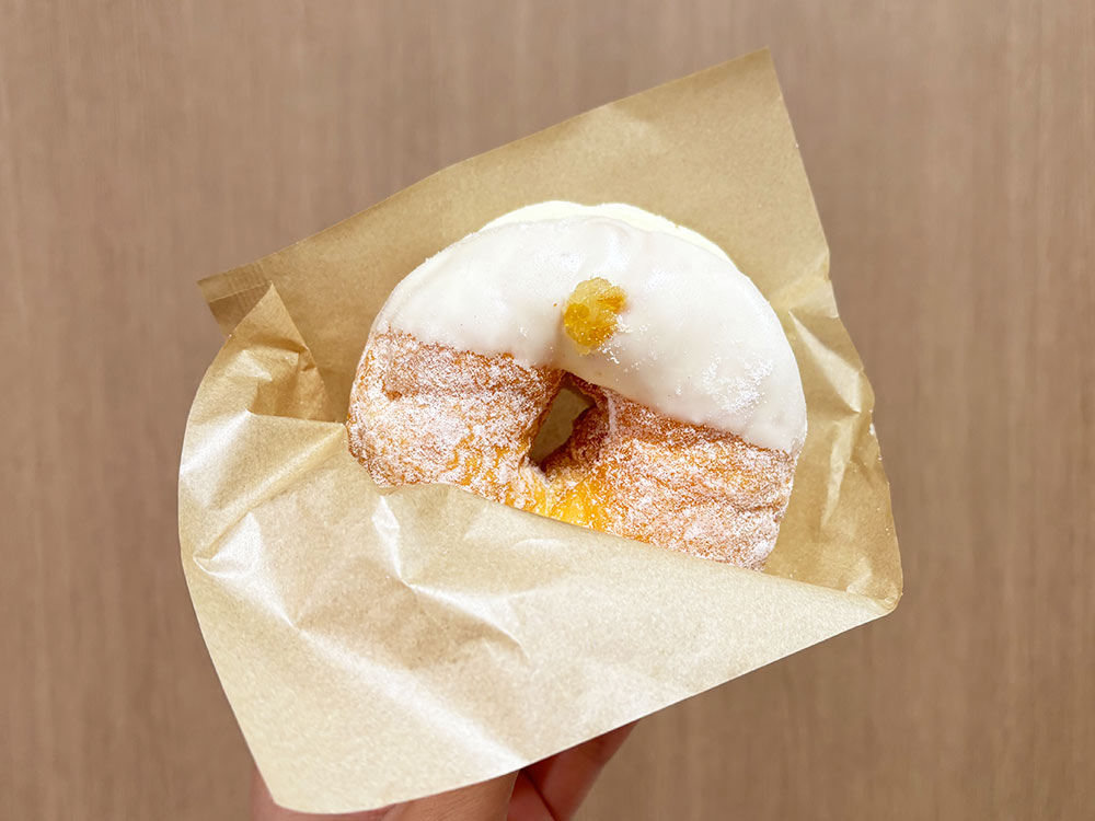 ミサキドーナツのレモンクリームチーズ(400円)