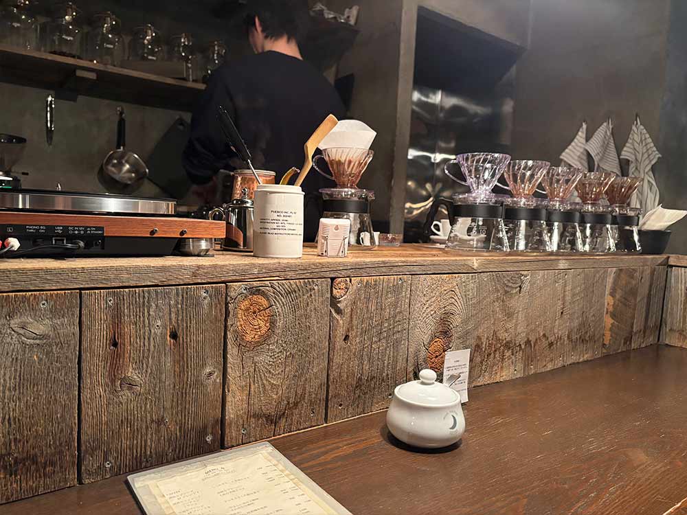 ムーンファクトリーコーヒーのカウンター