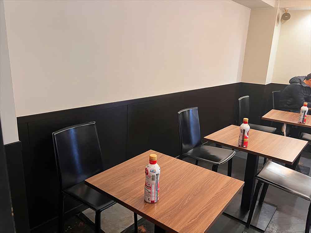 中村食堂の内観2