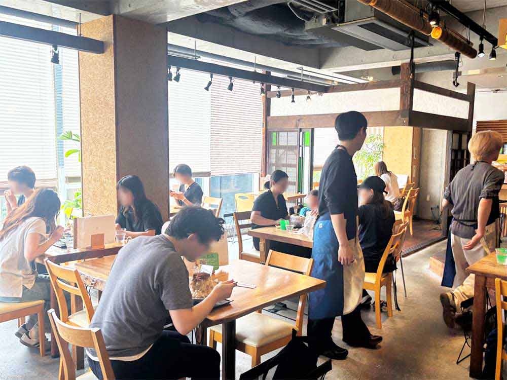 和kitchenかんなの店内