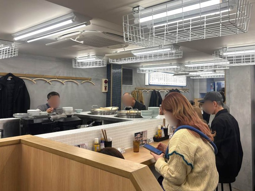 大衆食堂ニューヘイロー 内装2