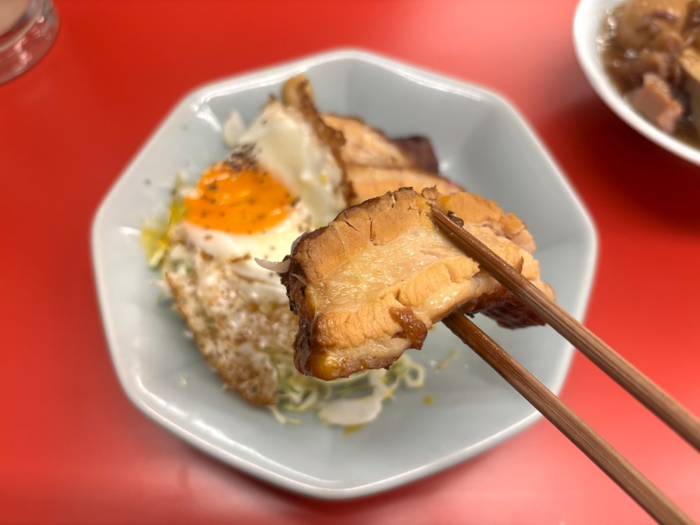 大衆食堂ニューヘイロー 豚角煮エッグ2