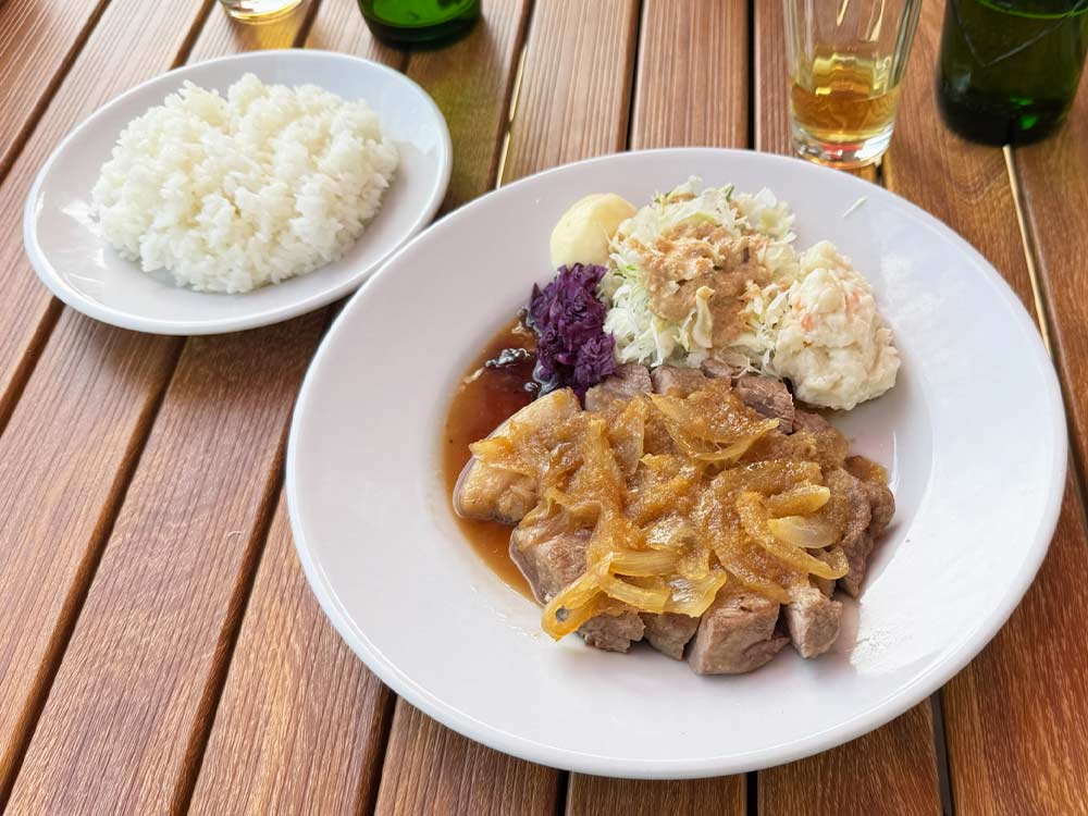 洋食apiのステーキ