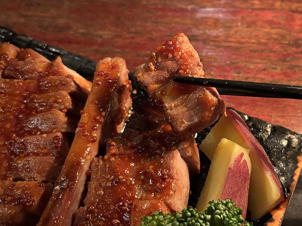 燻製201号室のスペアリブ