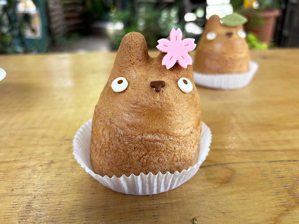 白髭のシュークリーム工房のいちご